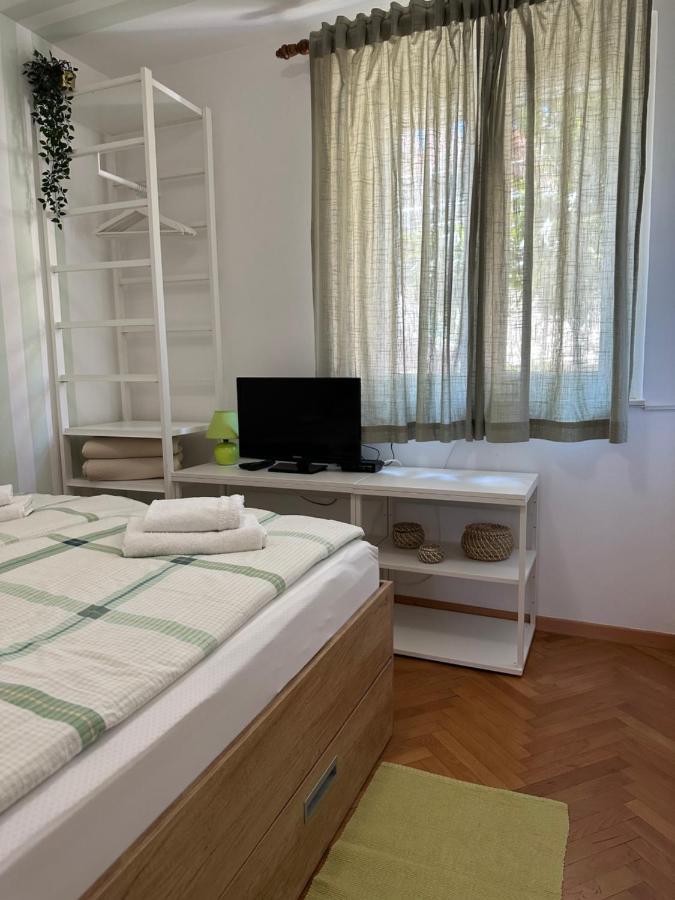 Apartment Keka Split Exterior photo